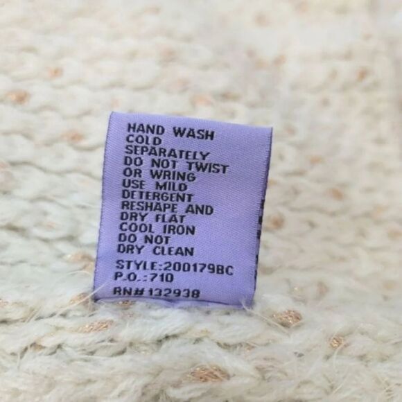 Michelle Nicole Super Soft Eyelash Wool Blend Beaded Sweater Cardigan Size Small - Picture 10 of 11